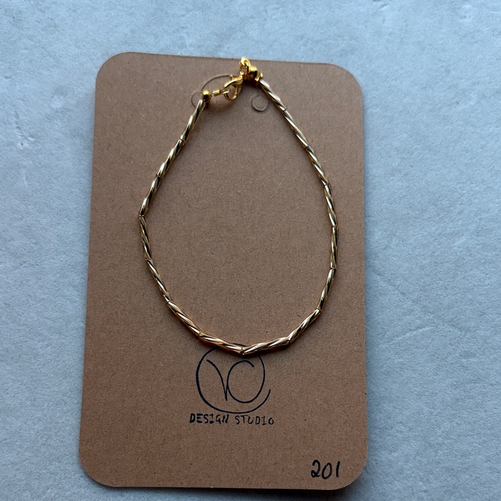 Gold Twisted Bead Bracelet Style# 201